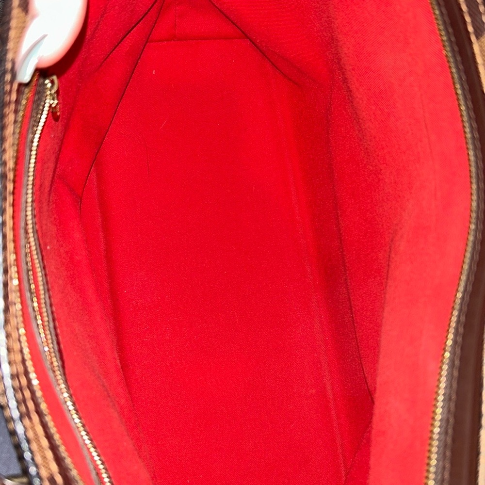 Host Appreciation 🐞 Louis Vuitton Chelsea shoulder bag - Picture 10 of 15